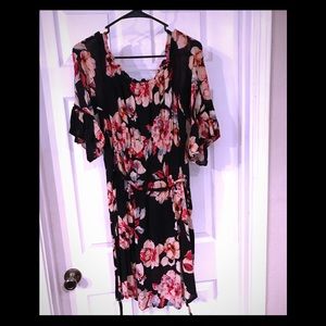 black floral dress!🎒